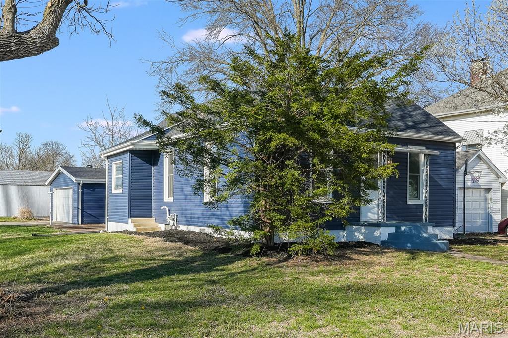 601 Walnut Street Alhambra, IL 62001 - Photo 22 of 24