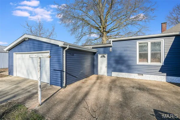 $175,000 | 601 Walnut Street, Alhambra, IL 62001