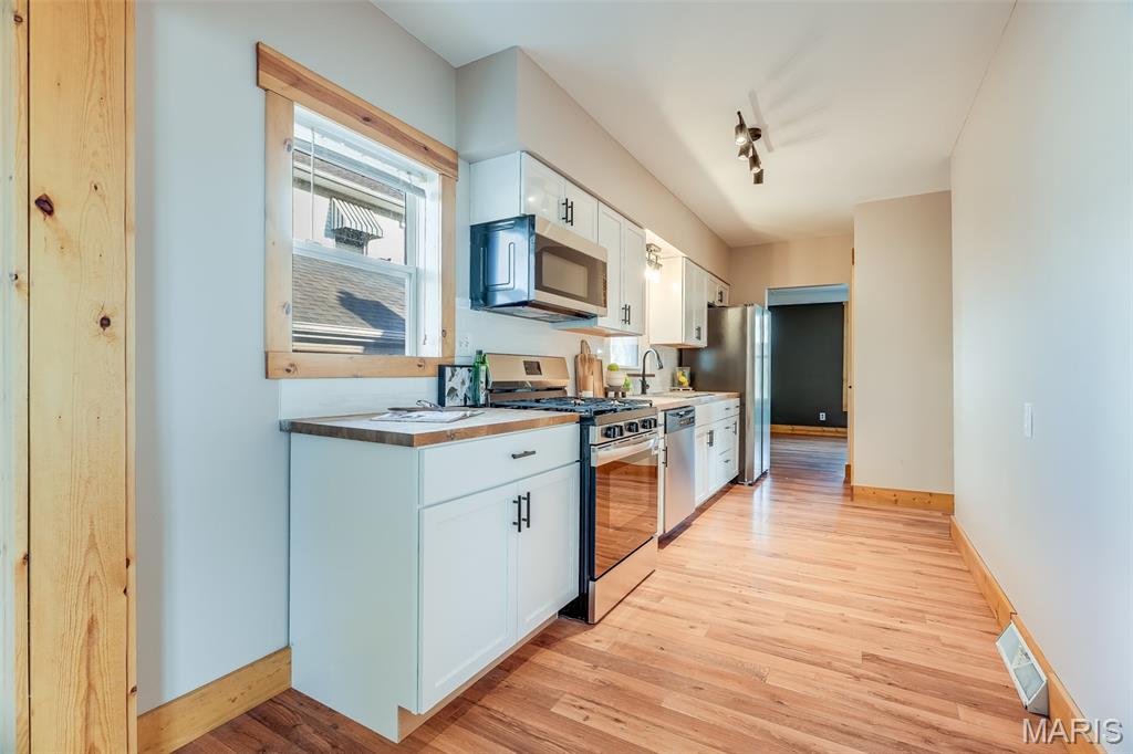 601 Walnut Street Alhambra, IL 62001 - Photo 8 of 24