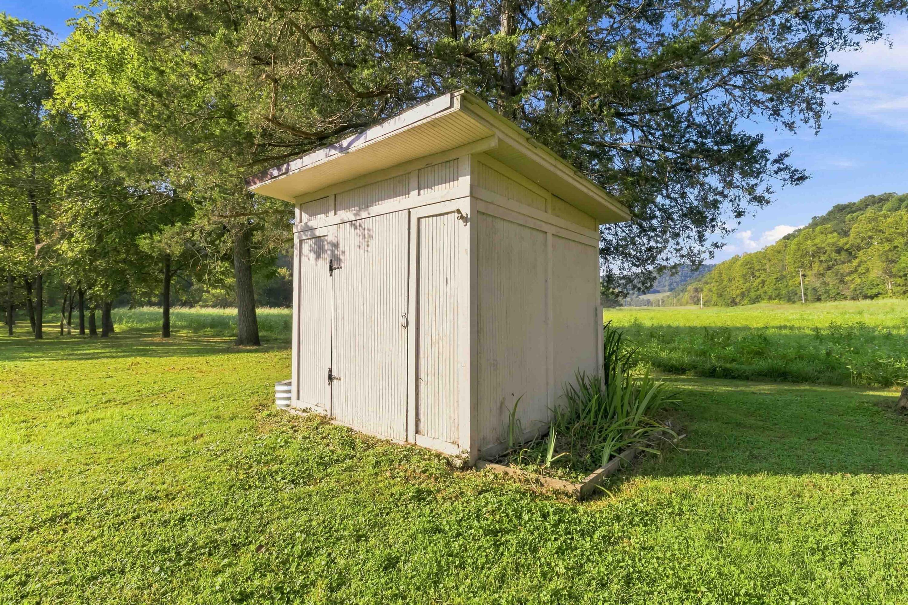 2391 Disputanta Road Mount Vernon, KY 40456 - Photo 43 of 61 053
