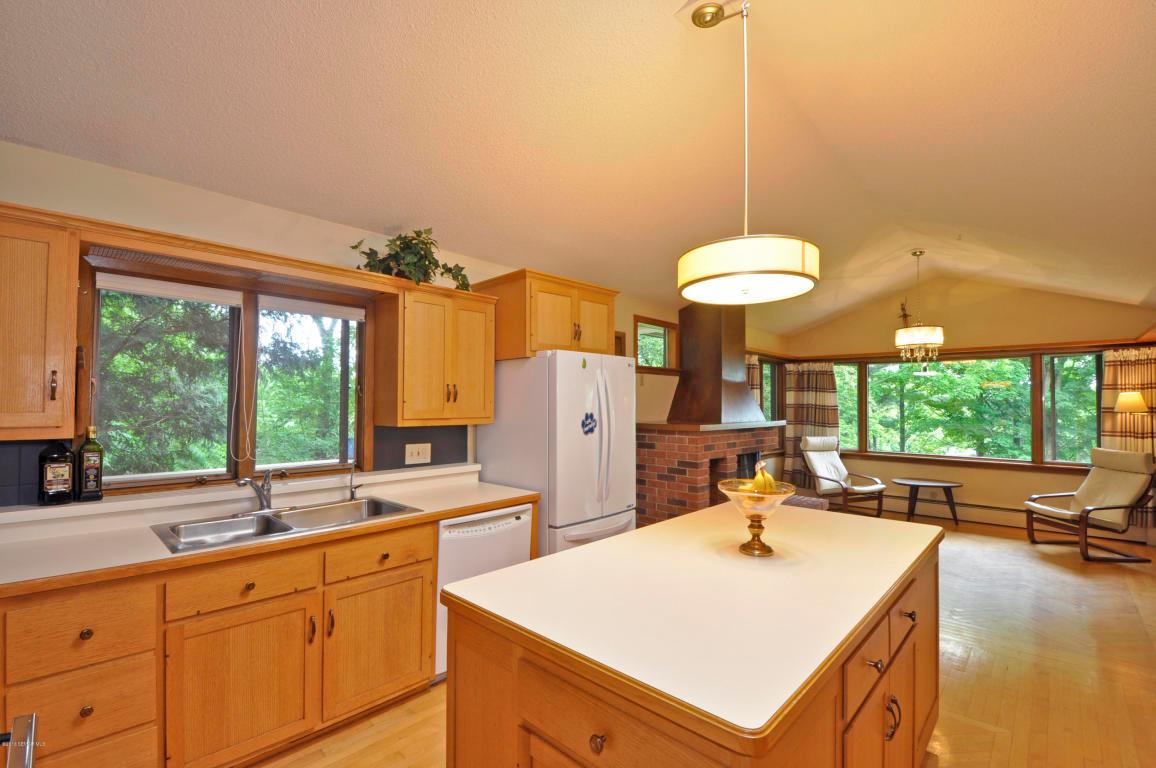 809 Sierra Lane Northeast Rochester, MN 55906 - Photo 8 of 36