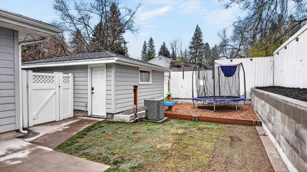 $459,900 | 3033 West Litchfield Place, Spokane, WA 99205
