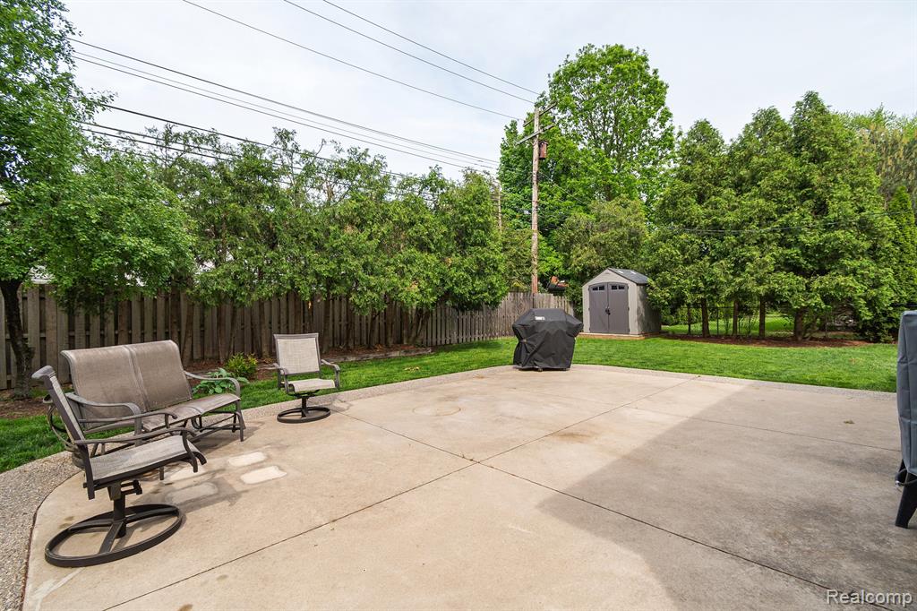580 Cook Road Grosse Pointe Woods, MI 48236 - Photo 42 of 48