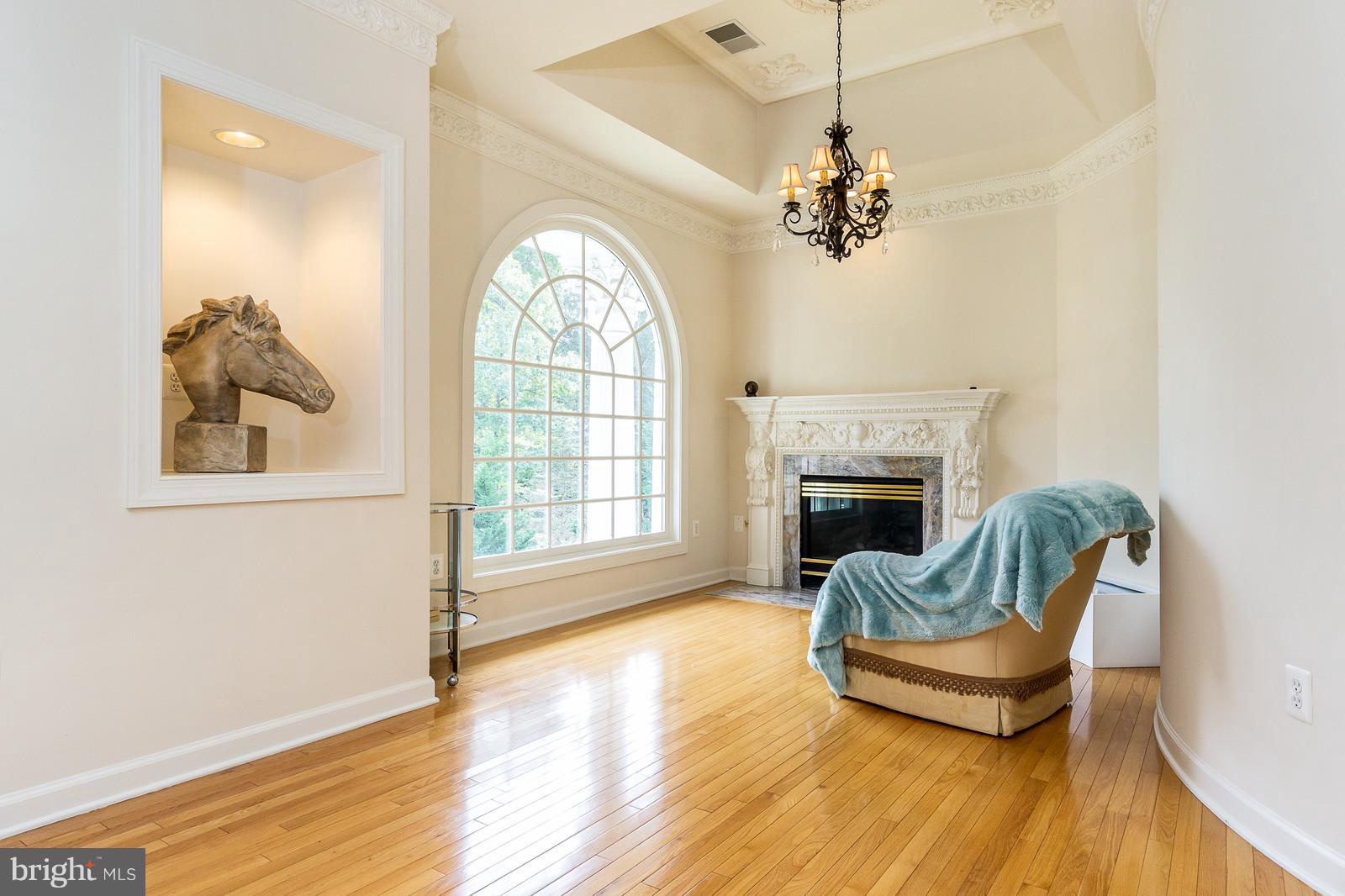 608 Utterback Store Road Great Falls, VA 22066 - Photo 16 of 29 Master Suite