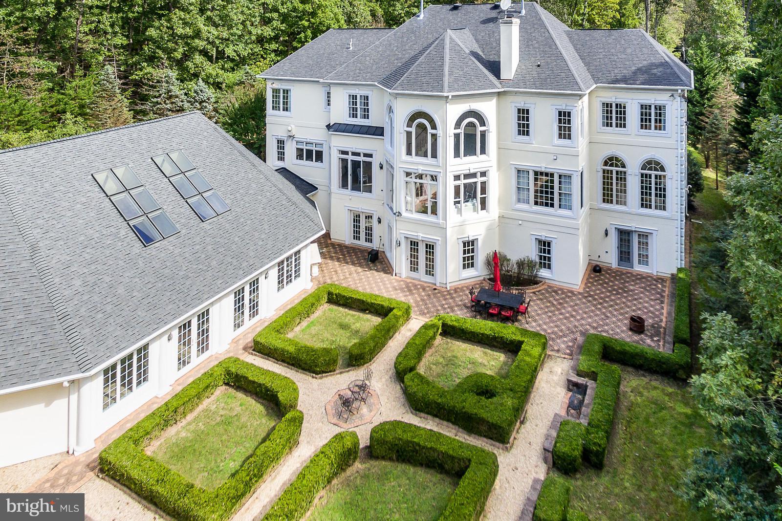 608 Utterback Store Road Great Falls, VA 22066 - Photo 27 of 29 Exterior