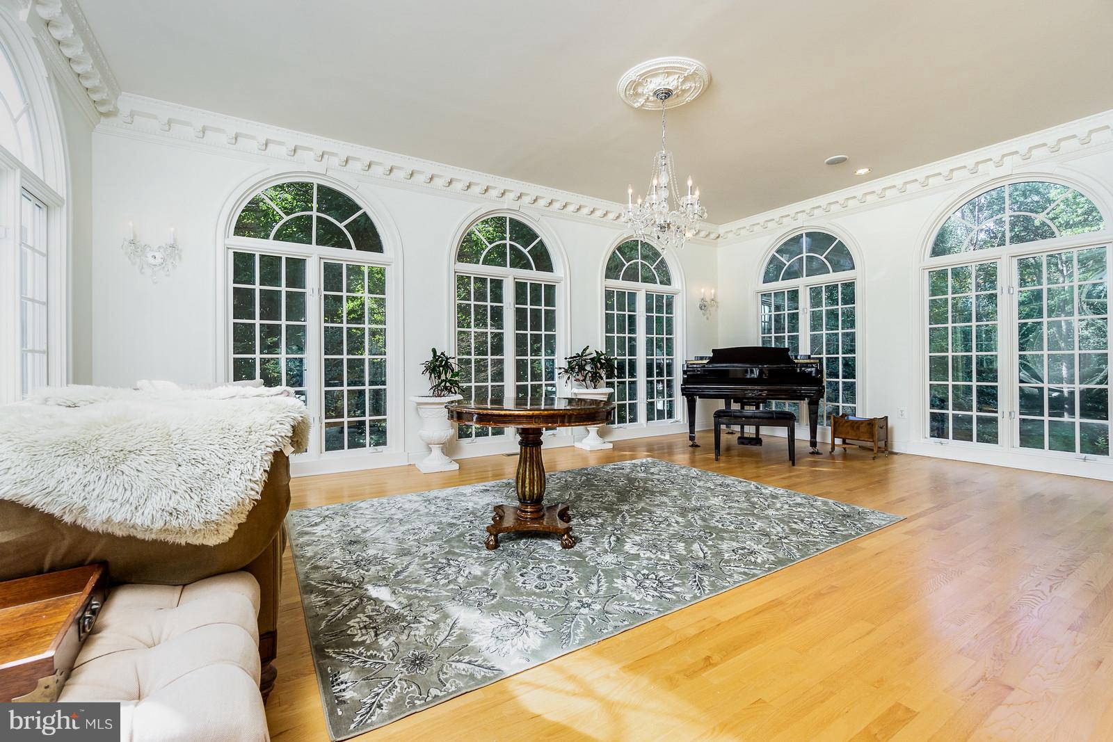 608 Utterback Store Road Great Falls, VA 22066 - Photo 6 of 29 Interior