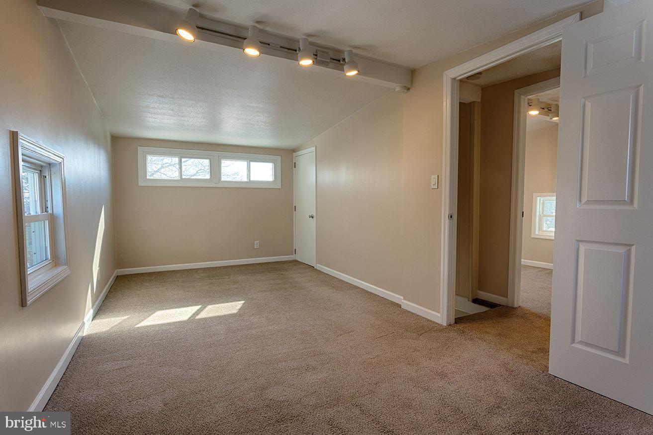 1706 Liggett Avenue Reading, PA 19607 - Photo 14 of 33 Gallery Image 14