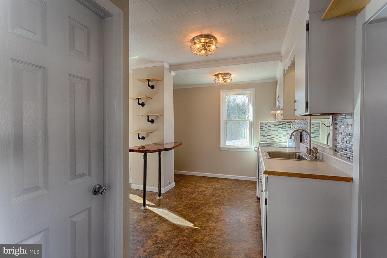 1706 Liggett Avenue Reading, PA 19607 - Photo 8 of 33 Gallery Image 8