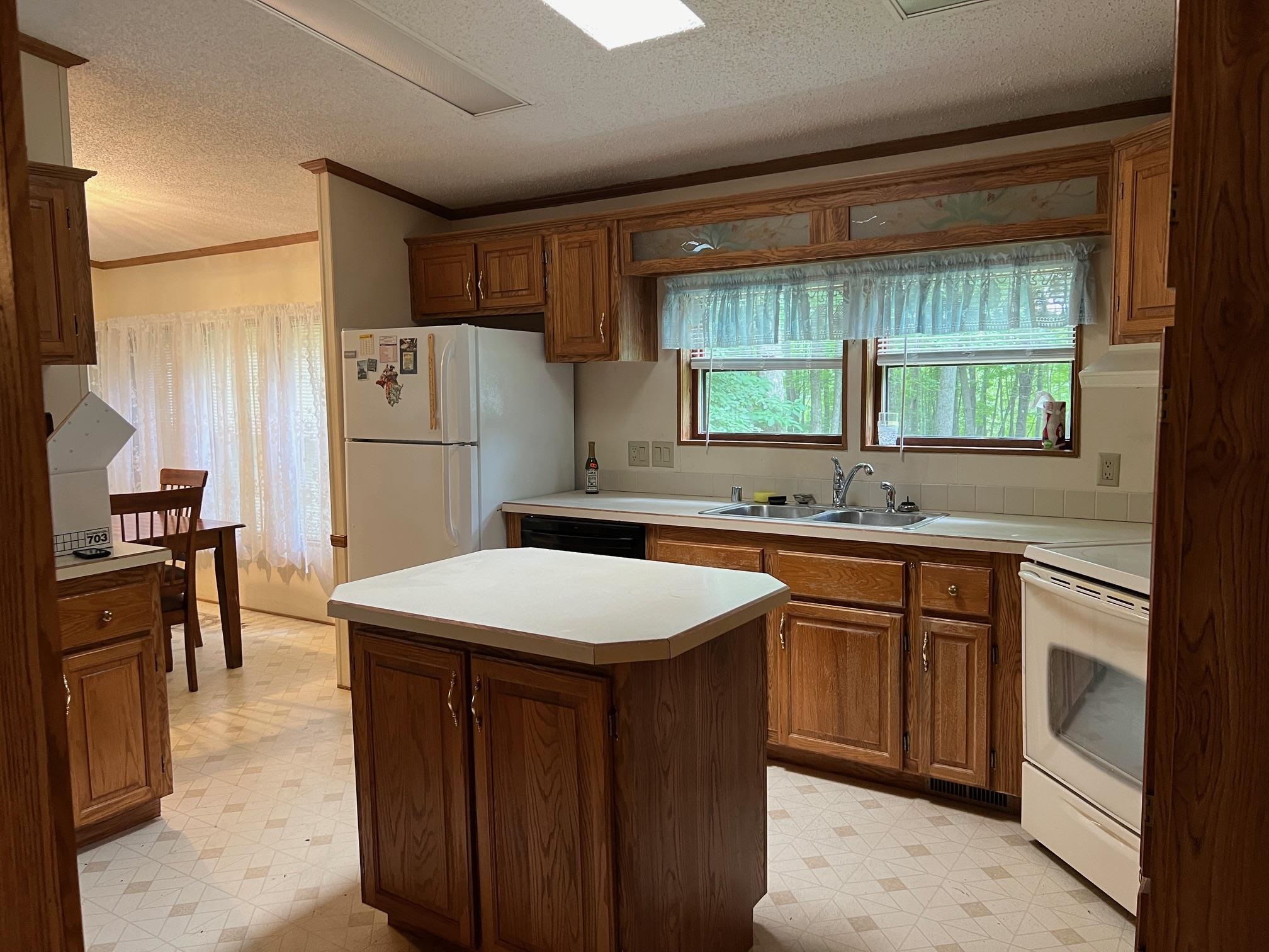 2300 Cedar Road Harrison, MI 48625 - Photo 7 of 23 Gallery Image 7