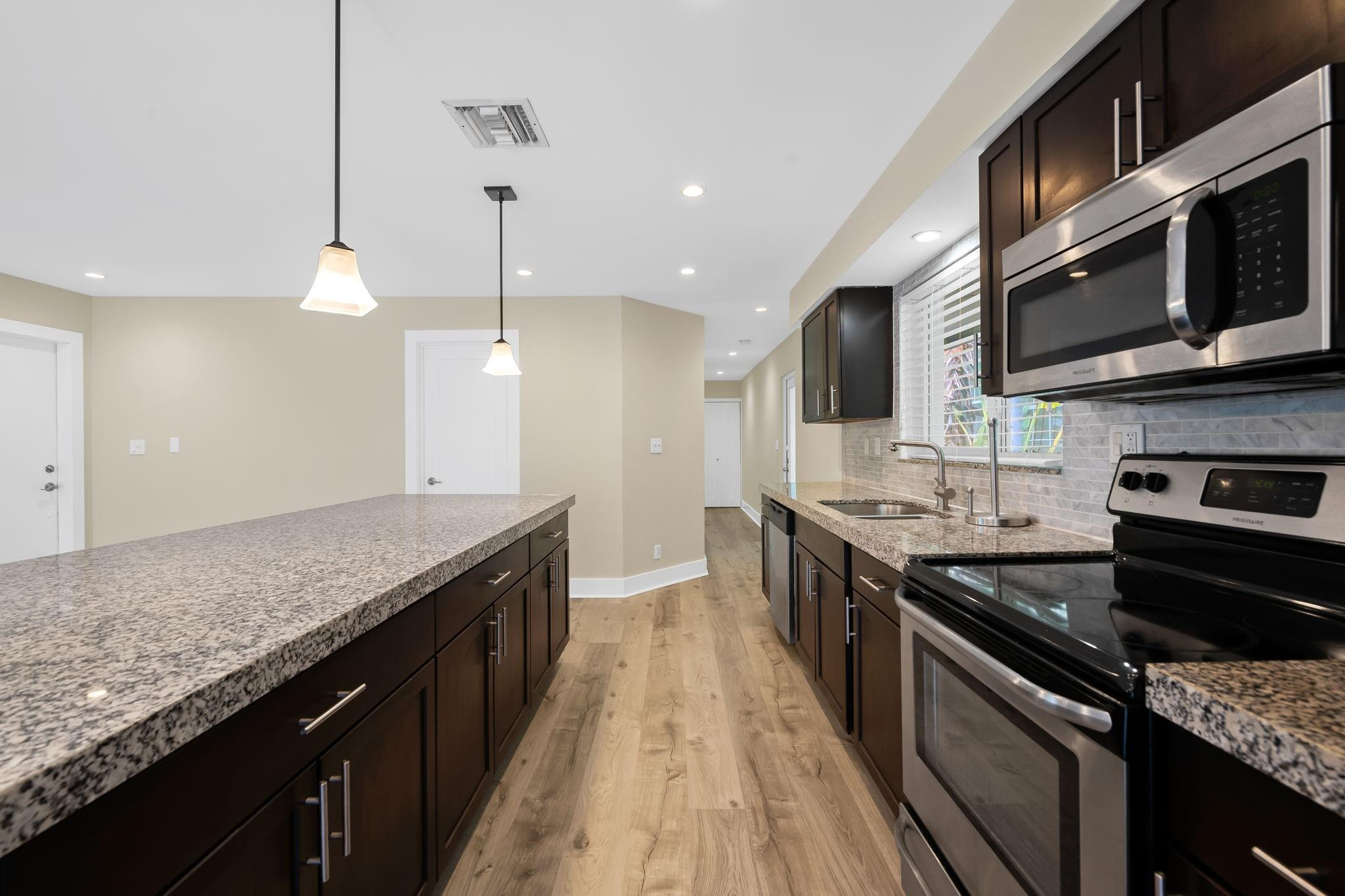 804 North Victoria Park Road Fort Lauderdale, FL 33304 - Photo 7 of 17 Photo 7