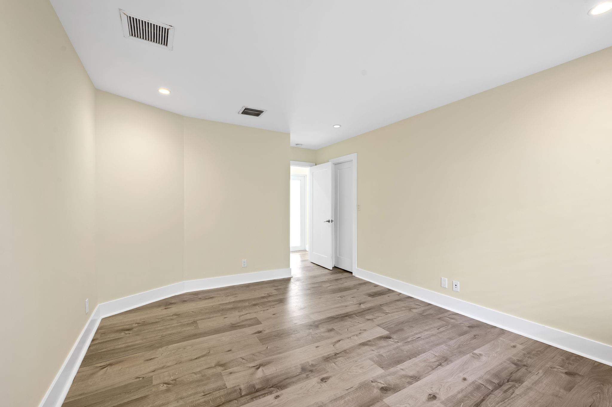 804 North Victoria Park Road Fort Lauderdale, FL 33304 - Photo 10 of 17 Photo 10