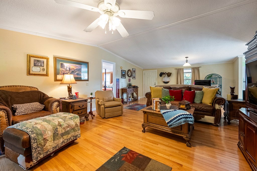 2109 Walton Furnace Road Max Meadows, VA 24360 - Photo 17 of 56 Gallery Image 17