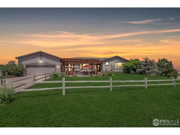 $1,250,000 | 992 South County Road 129, Bennett, CO 80102