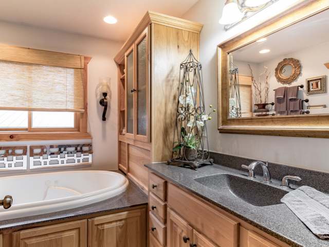8741 Gunderson Road Minocqua, WI 54548 - Photo 17 of 20 Gallery Image 17