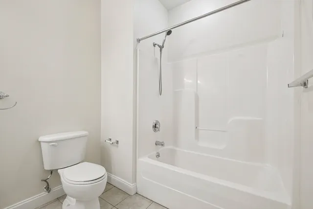 $2,600 | 527 Pawtucket Boulevard, Unit 207, Lowell, MA 01854