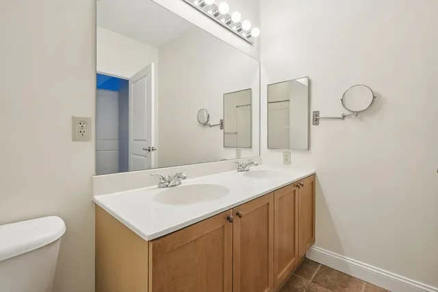 $2,600 | 527 Pawtucket Boulevard, Unit 207, Lowell, MA 01854