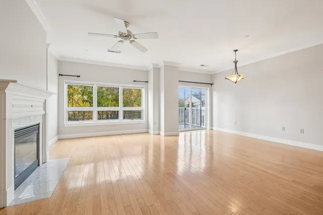 $2,600 | 527 Pawtucket Boulevard, Unit 207, Lowell, MA 01854