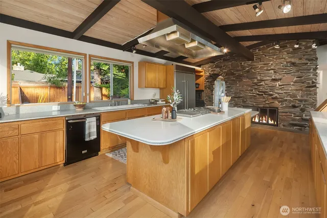 $1,495,000 | 7469 174th Street Southwest, Edmonds, WA 98026