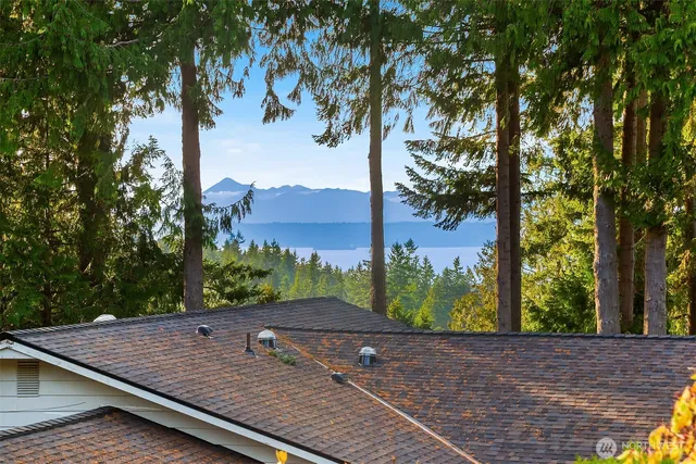 $1,495,000 | 7469 174th Street Southwest, Edmonds, WA 98026