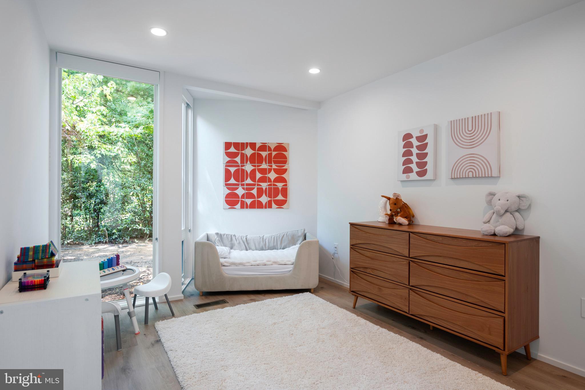 7602 Range Road Alexandria, VA 22306 - Photo 39 of 56 Second bedroom with bump out addition