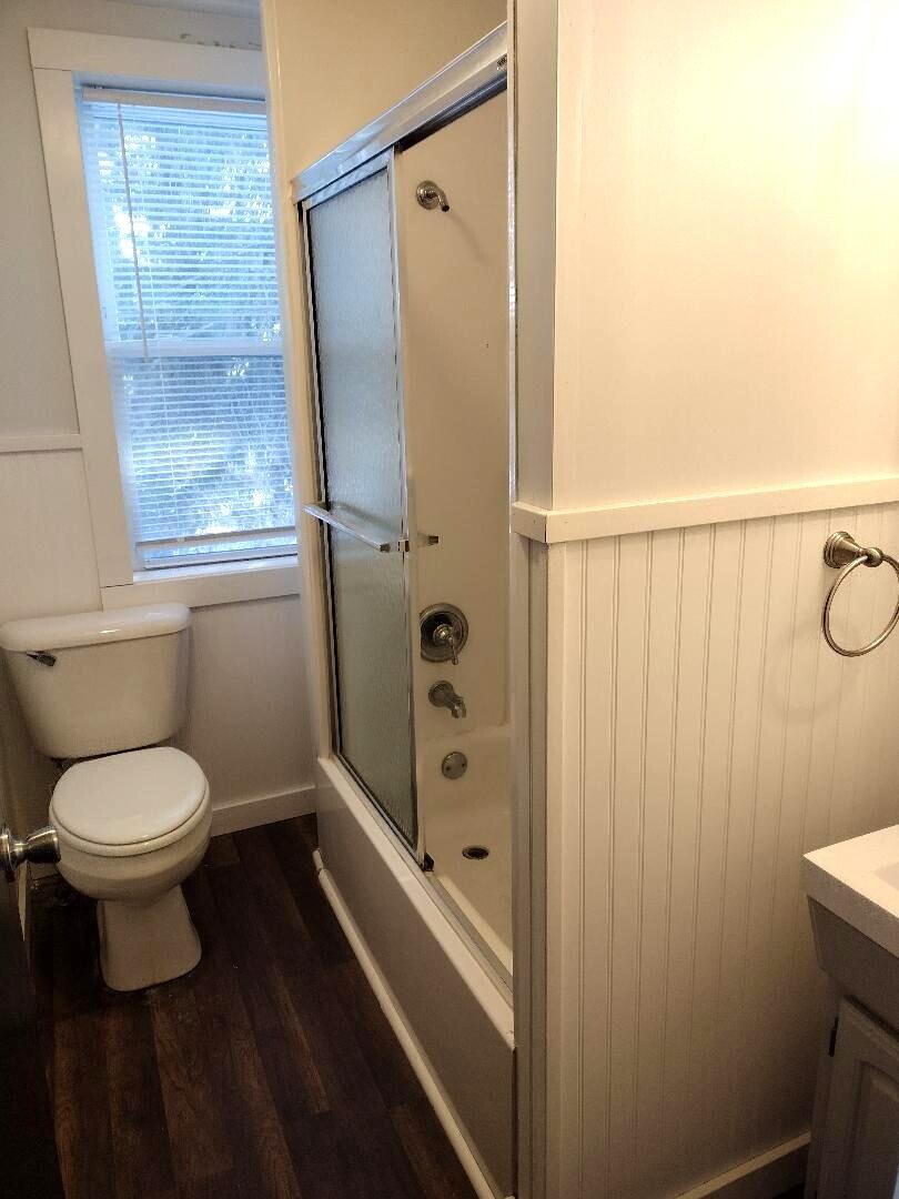 N132W18286 Rockfield Road Germantown, WI 53076 - Photo 31 of 56 Upper South Bath