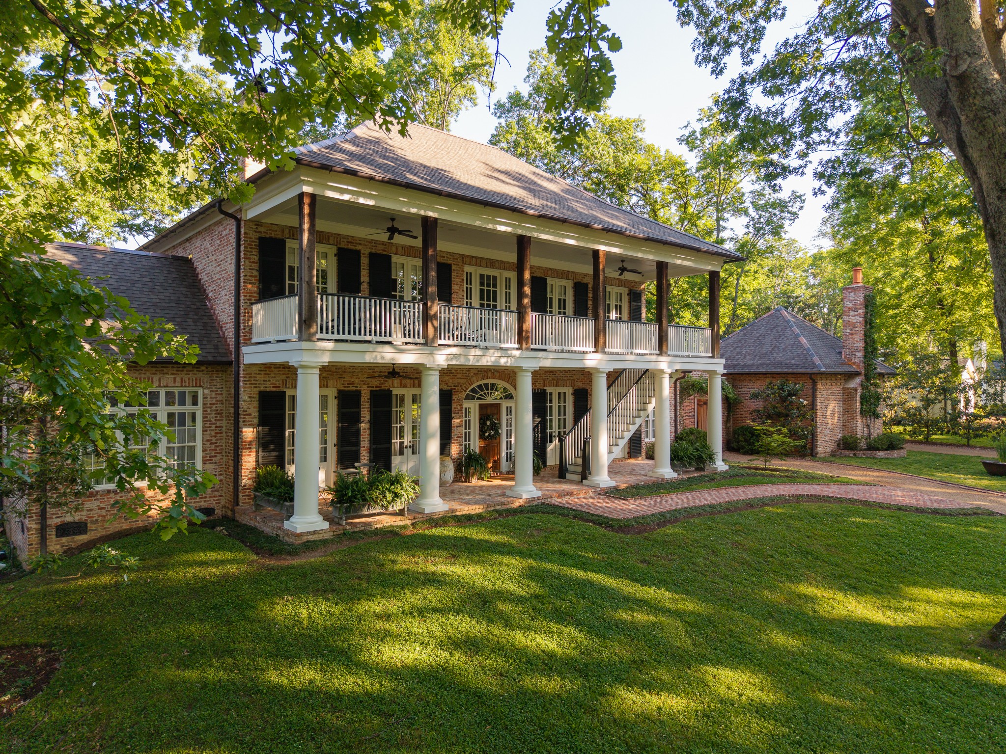 6108 Robin Hill Road Nashville, TN 37205 - Photo 1 of 100