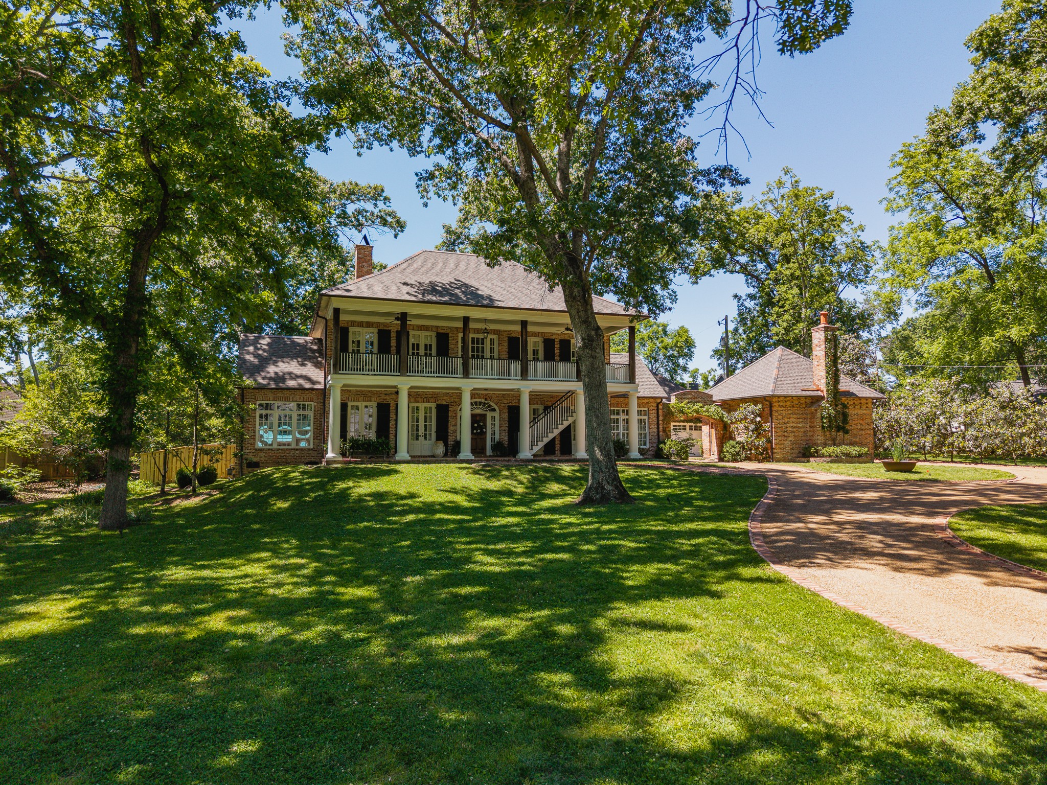 6108 Robin Hill Road Nashville, TN 37205 - Photo 4 of 100