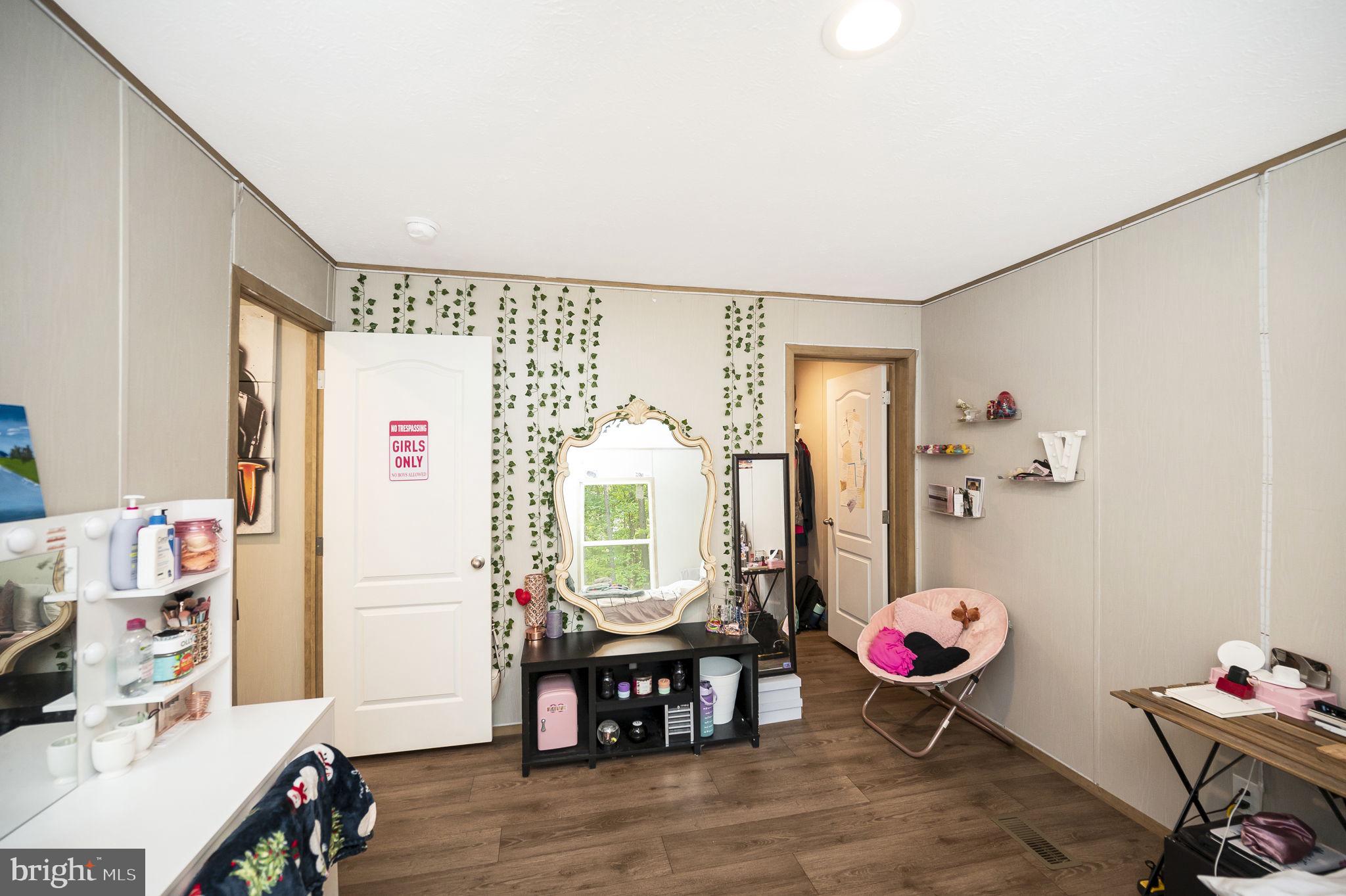 23066 Independence Road Unionville, VA 22567 - Photo 26 of 39 a view of a livingroom with furniture and window