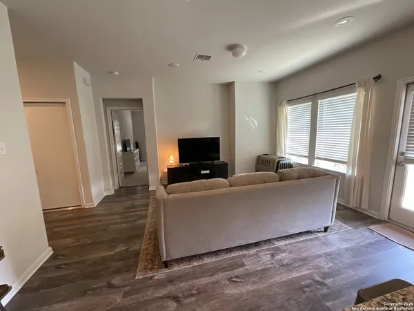 $1,750 | 2118 Silver Maple, New Braunfels, TX 78130