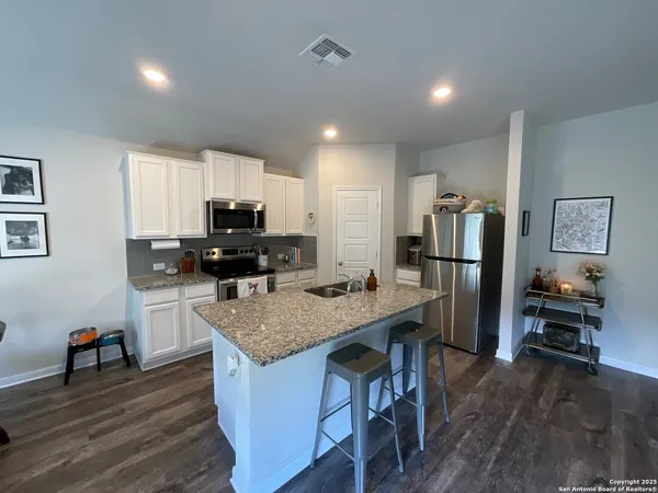 $1,750 | 2118 Silver Maple, New Braunfels, TX 78130