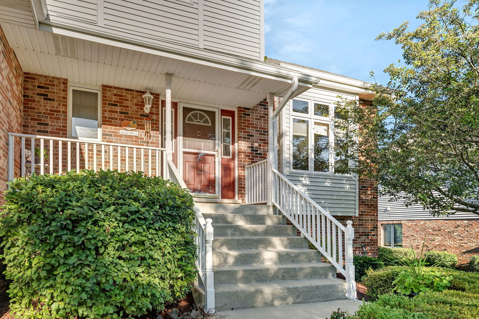 390 Kromray Road Lemont, IL 60439 - Photo 4 of 40 Gallery Image 4