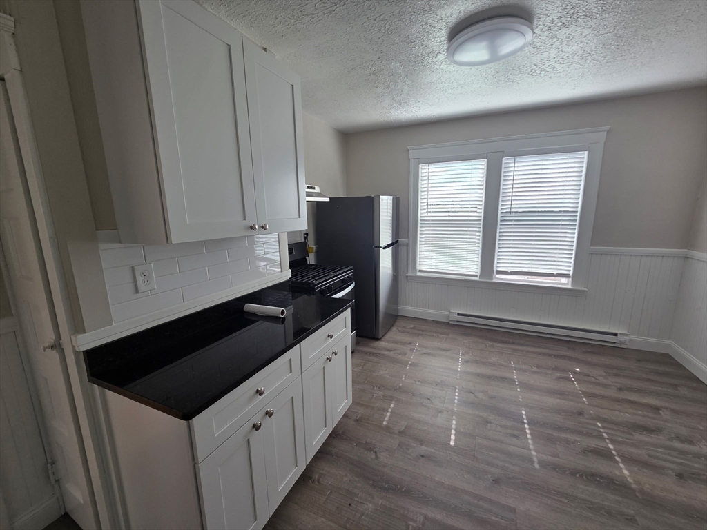 14 Caroline Street Worcester, MA 01604 - Photo 6 of 11