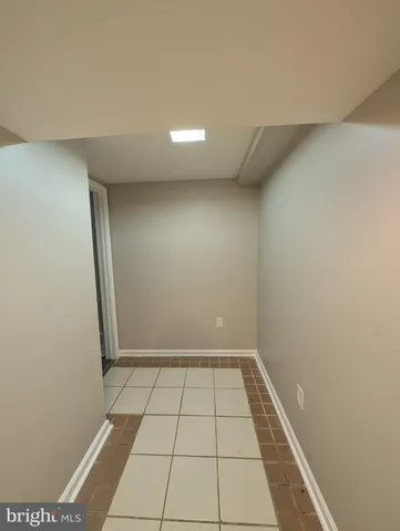 $2,700 | 2 Hawkesbury Court, Newark, DE 19702