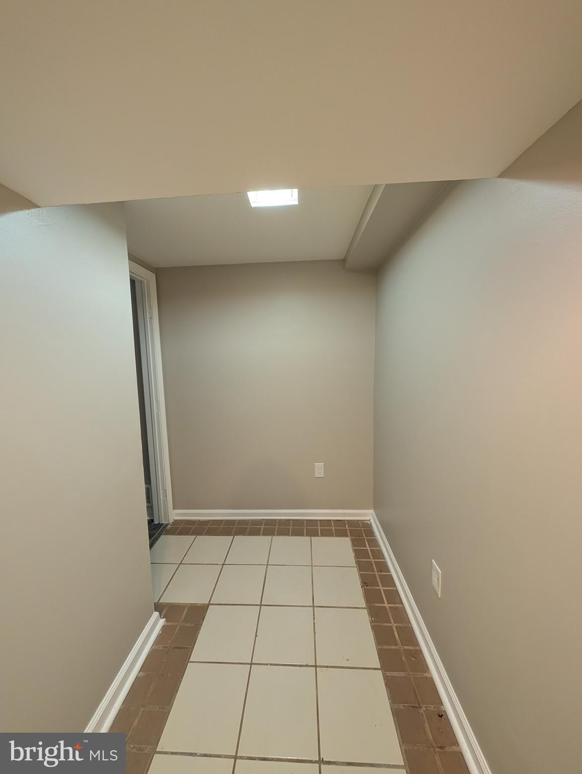 2 Hawkesbury Court Newark, DE 19702 - Photo 54 of 57 a view of an empty room