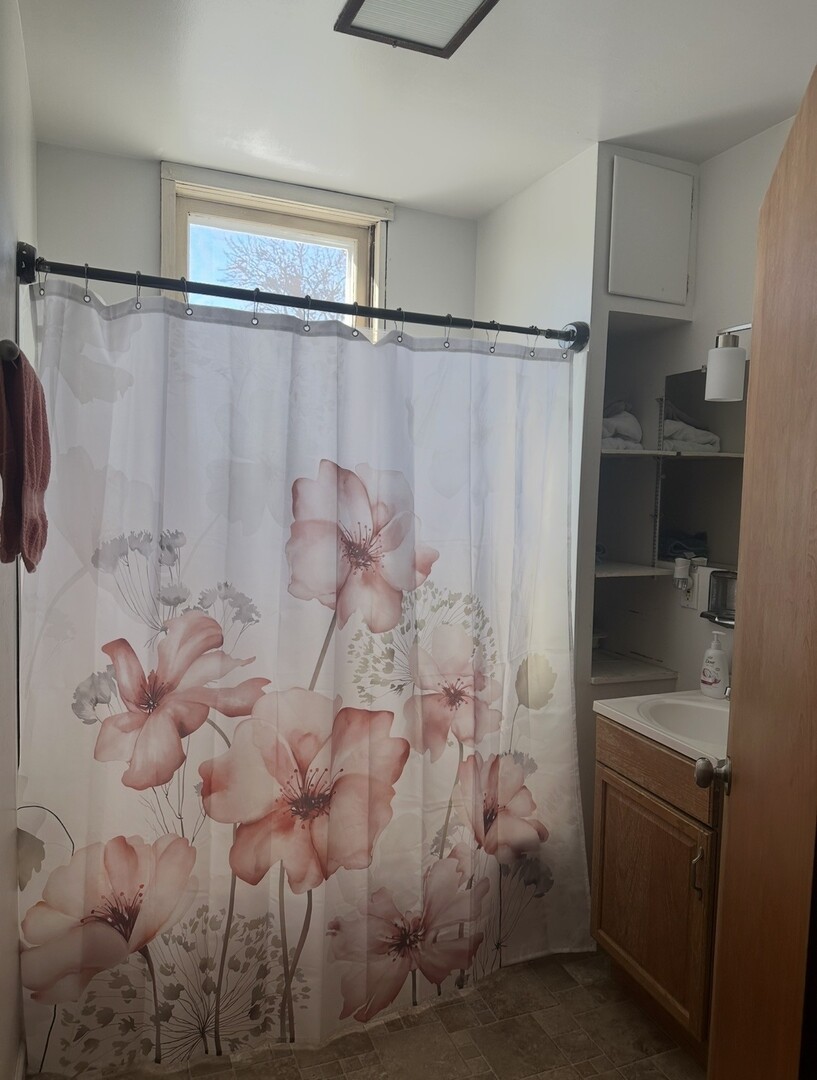 747 1st Avenue Clinton, IA 52732 - Photo 14 of 16