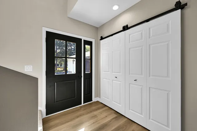 $1,175,000 | 29032 Kramer Drive, Waterford, WI 53185