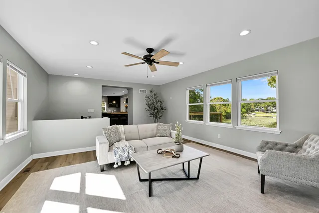 $1,175,000 | 29032 Kramer Drive, Waterford, WI 53185