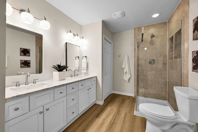 $1,175,000 | 29032 Kramer Drive, Waterford, WI 53185