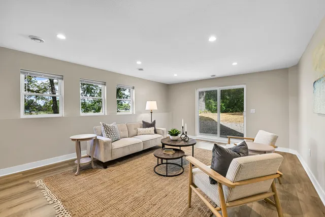 $1,175,000 | 29032 Kramer Drive, Waterford, WI 53185