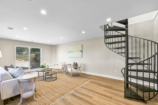 $1,175,000 | 29032 Kramer Drive, Waterford, WI 53185