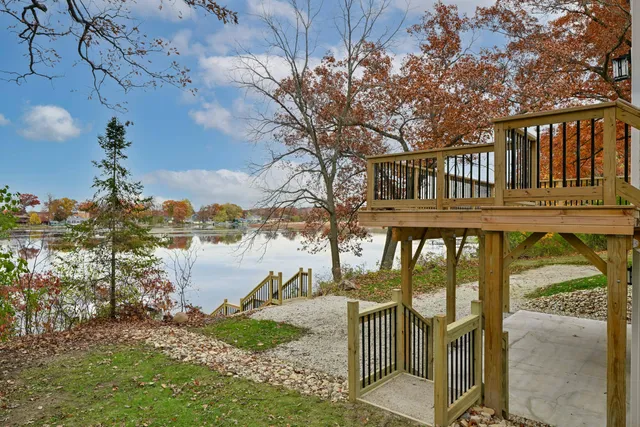 $1,175,000 | 29032 Kramer Drive, Waterford, WI 53185
