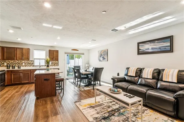 $299,999 | 212 Smith Lane, Beaver Falls, PA 15010