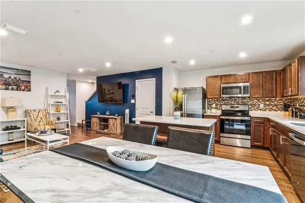 $299,999 | 212 Smith Lane, Beaver Falls, PA 15010