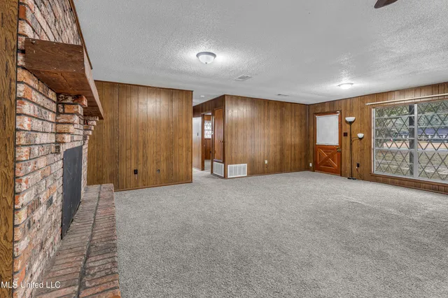 $175,000 | 6200 Hurley Wade Road, Moss Point, MS 39562