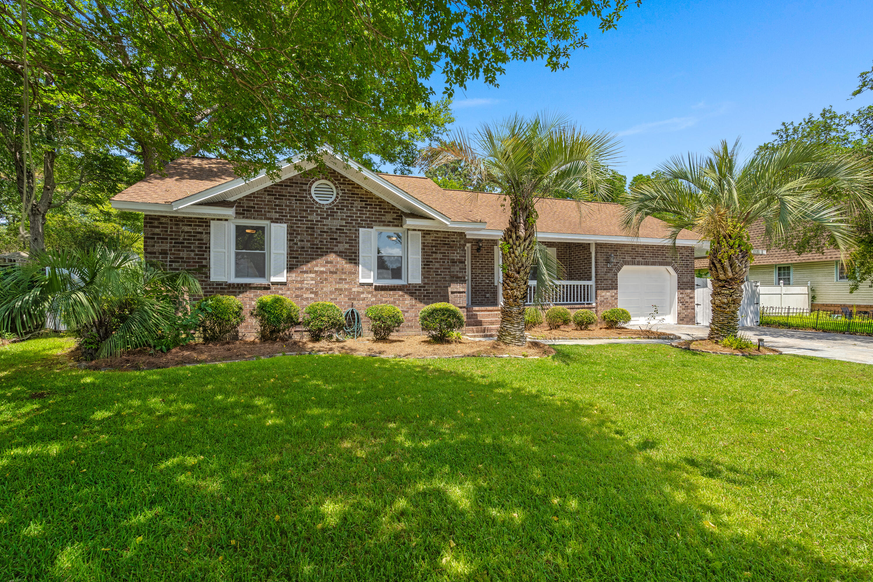 116 Ruffin Road Summerville, SC 29486 - Photo 3 of 27 3