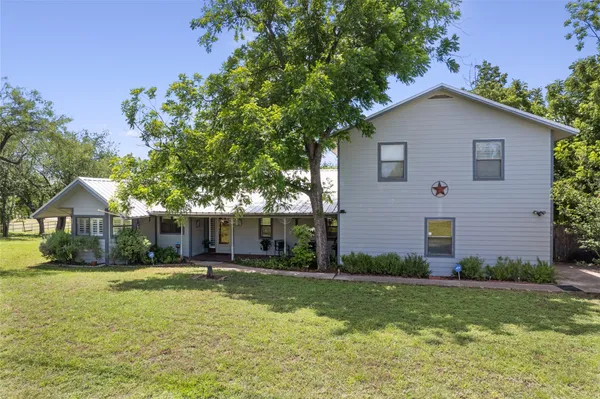 $775,000 | 6448 River Oaks Drive, Kingsland, TX 78639
