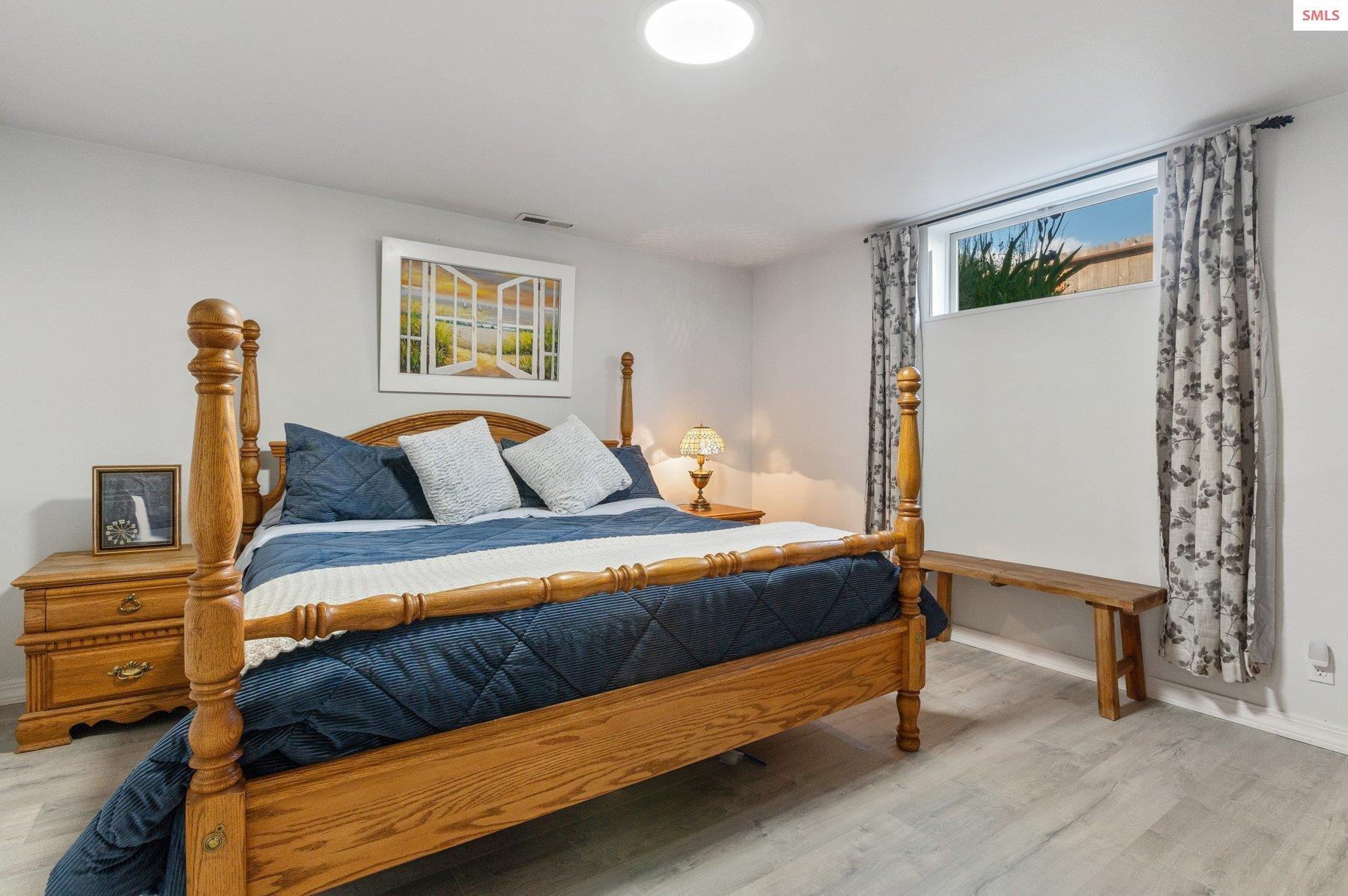 311 School Road Hope, ID 83836 - Photo 27 of 60 Perfect Guest Bedroom downstairs with privacy