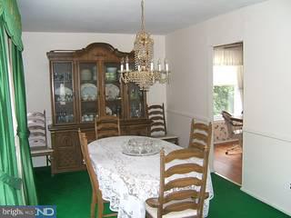 11031 Rennard Street Philadelphia, PA 19116 - Photo 3 of 6 Gallery Image 3