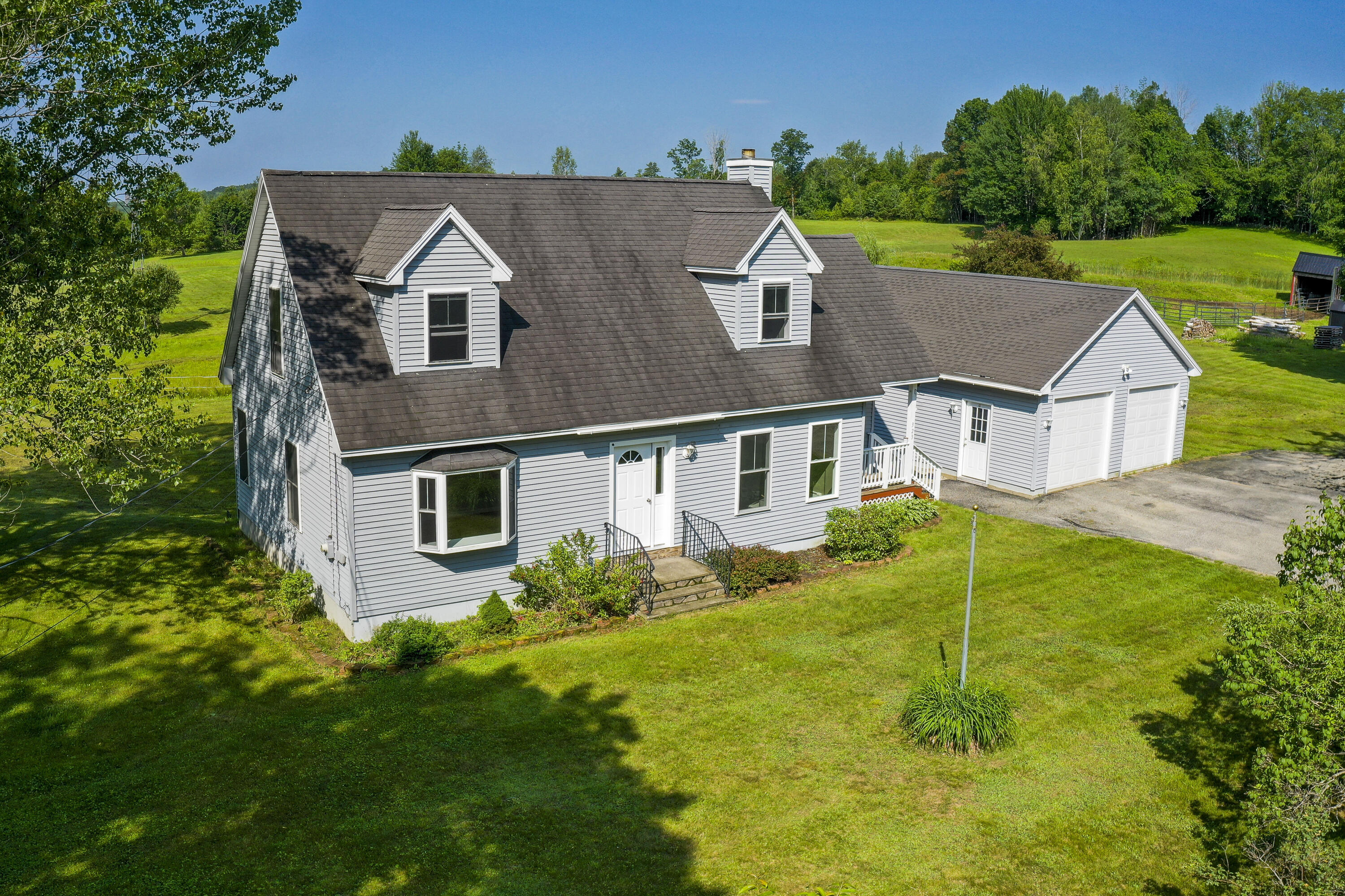 323 Christian Ridge Road Paris, ME 04281 - Photo 1 of 37 Troy O left front