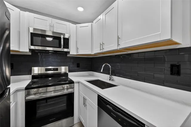 $3,895 | 1541 Northwest 7th Terrace, Fort Lauderdale, FL 33311